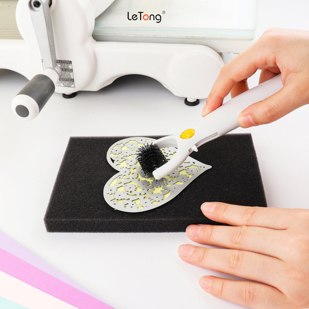 Letong 3-in-1 Die Brush Piercer Scraper Weeding Tools Easily Removing Excess Paper From Dies Must-Have Die Brush Tool With Foam Pad
