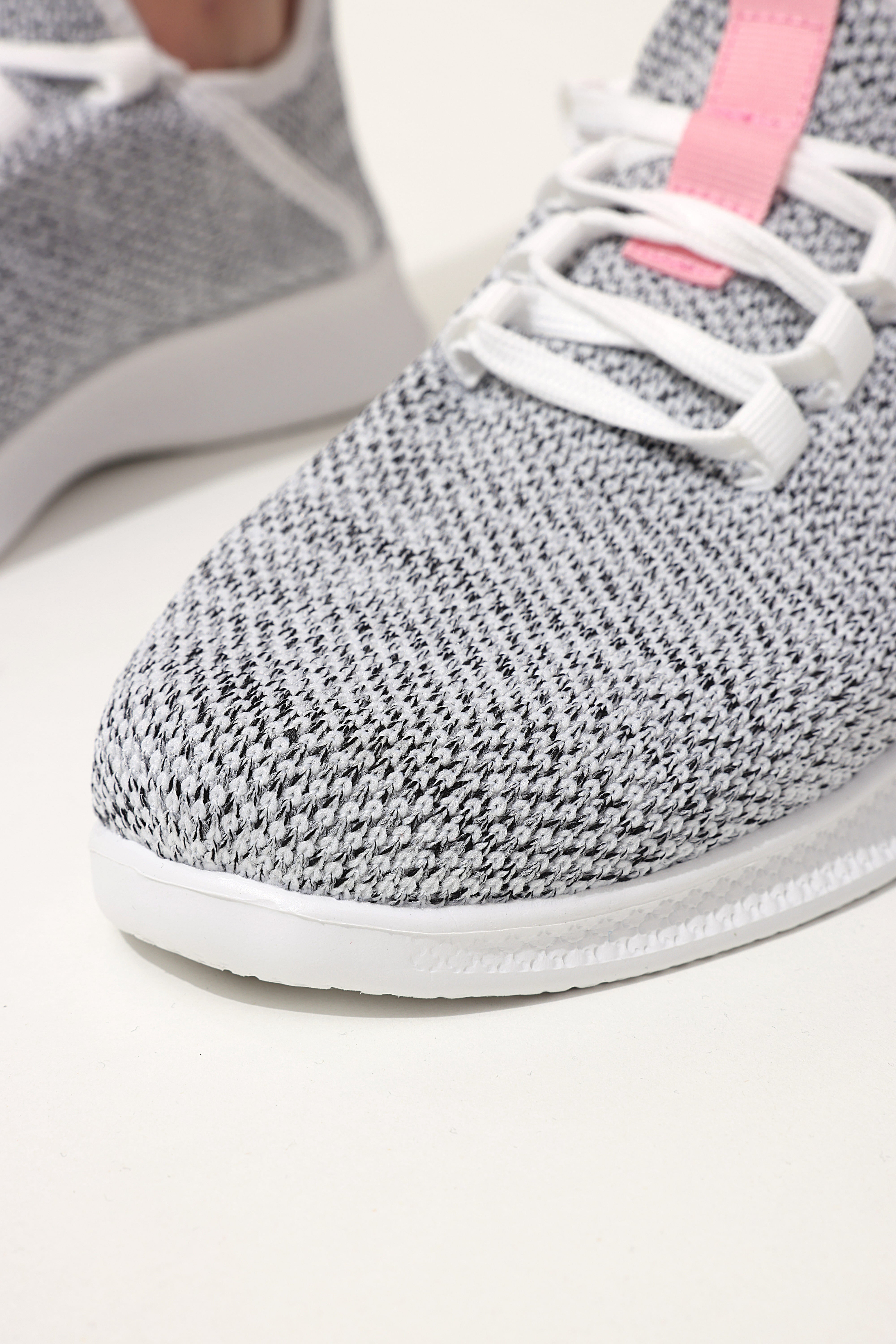 Women's Casual Slip-on Sneakers, Lightweight Lace Up Running Shoes, Knitted Low Top Sneakers