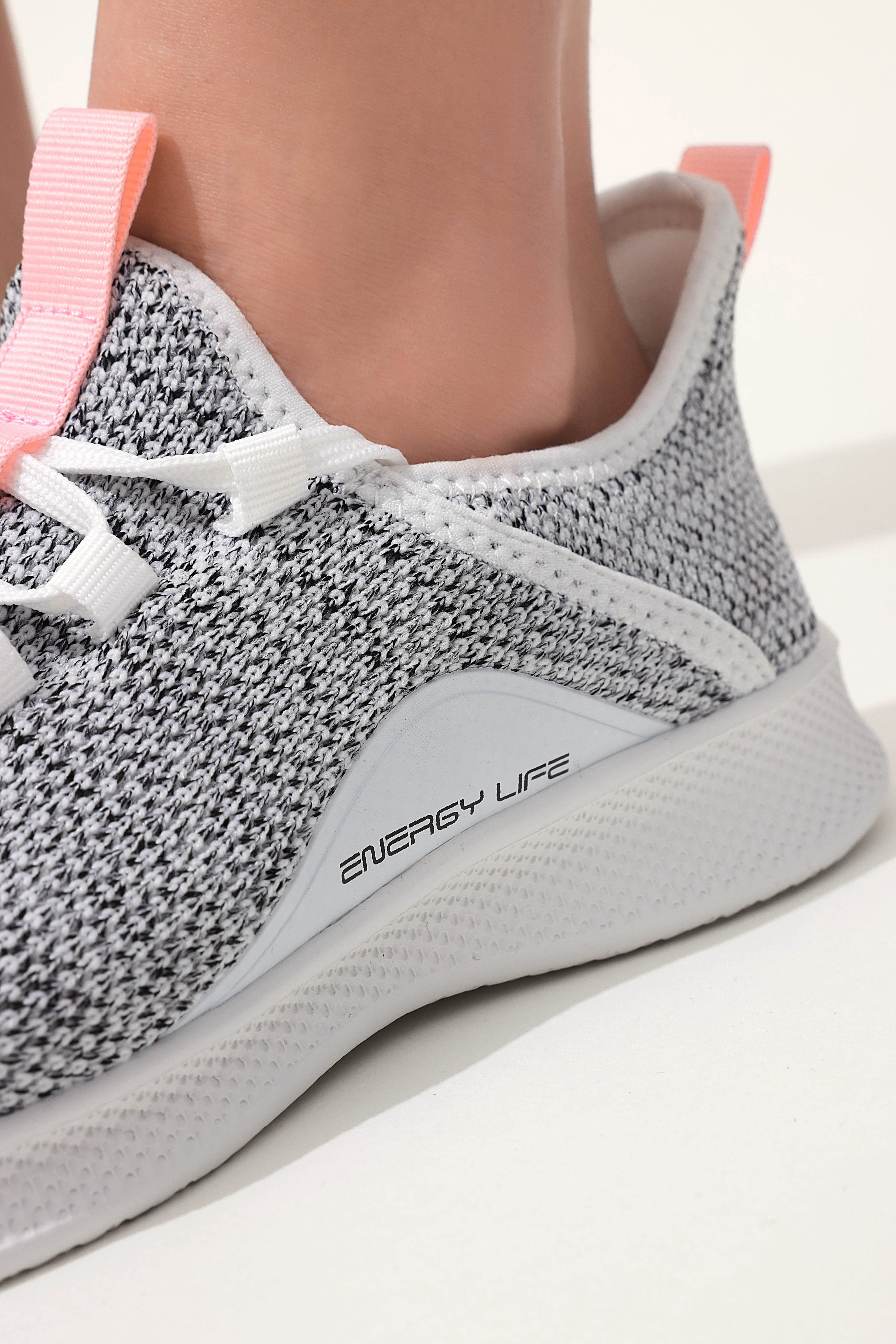 Women's Casual Slip-on Sneakers, Lightweight Lace Up Running Shoes, Knitted Low Top Sneakers