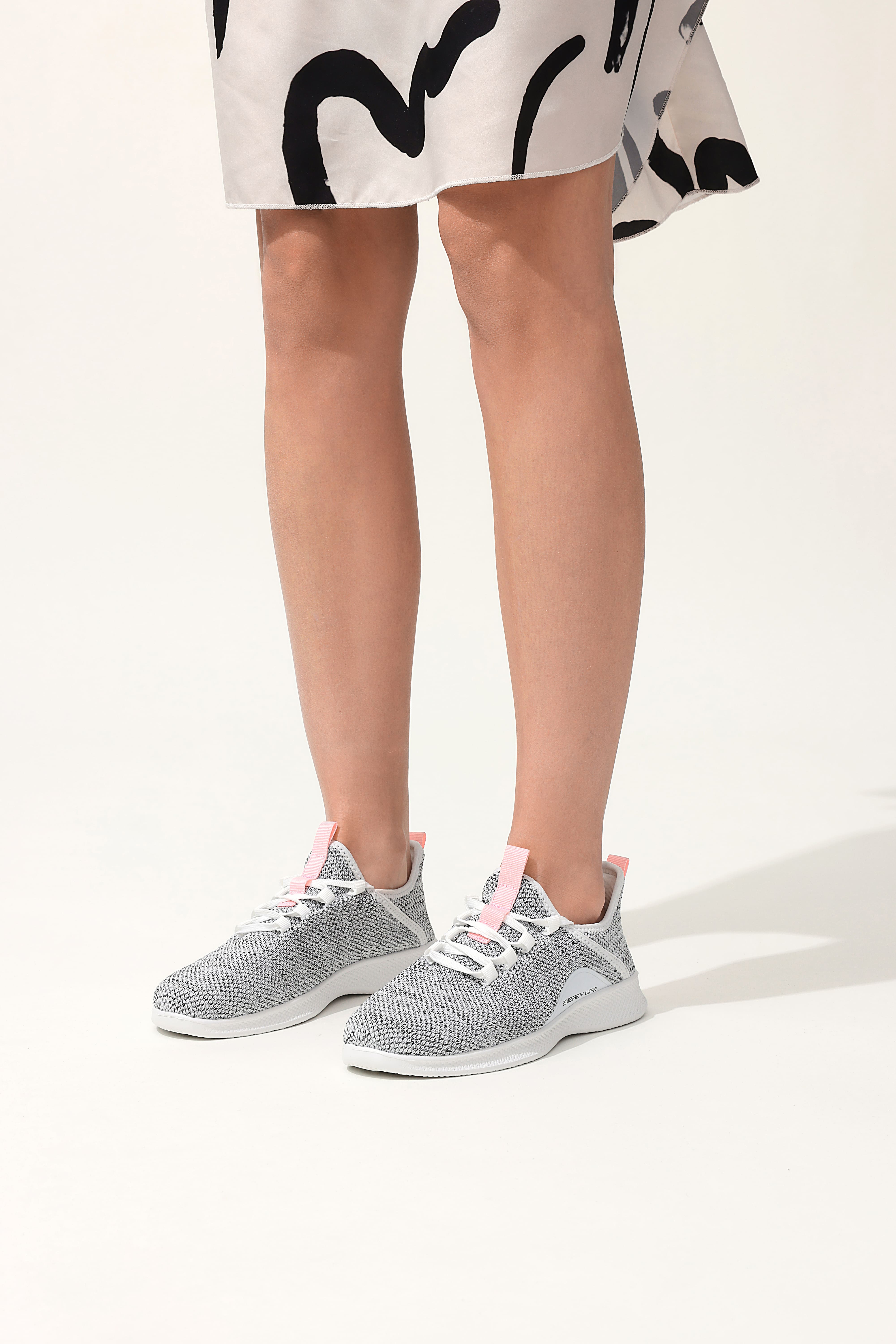 Women's Casual Slip-on Sneakers, Lightweight Lace Up Running Shoes, Knitted Low Top Sneakers