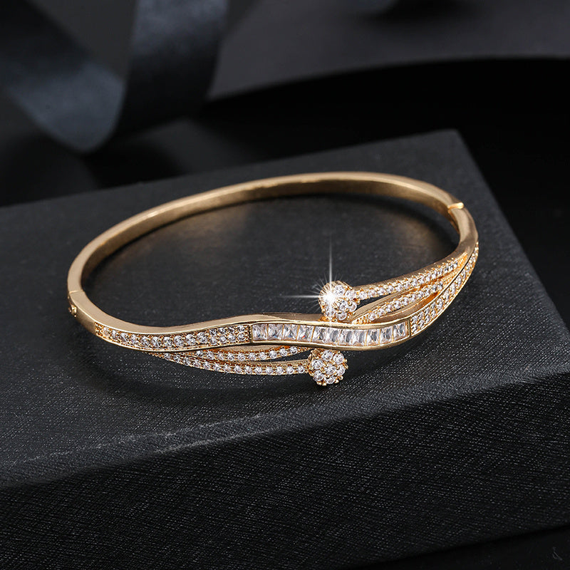 Hot-Selling Women's Zirconia Bracelet - Stylish, Versatile, and Elegant