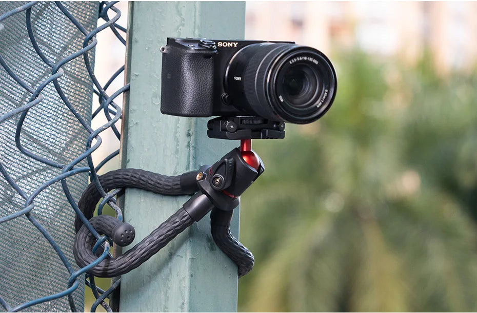 Ulanzi MT-33 Flexible Octopus Tripod for Phone Camera DSLR 2in1 Design Tripod With Phone Holder Side Cold Shoe 1/4'' Screw