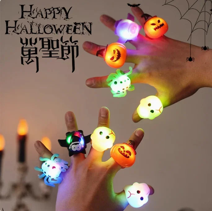 Christmas LED Flashing Ring Halloween Glow Finger Light Kids Party Toy Gift Light Up Finger Lamp Fun Glow in Dark Accessory