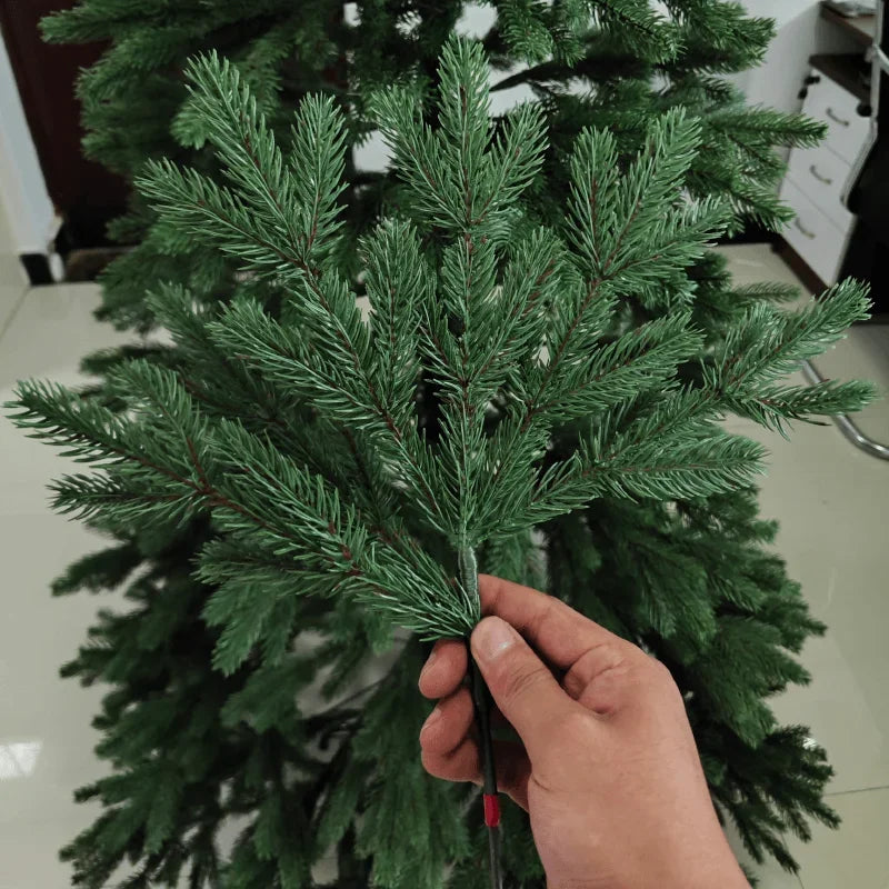 Artificial Christmas Tree 100% PE Encryption Material Luxury Large Christmas Tree 1.2m-3m Family Atmosphere Christmas Decoration