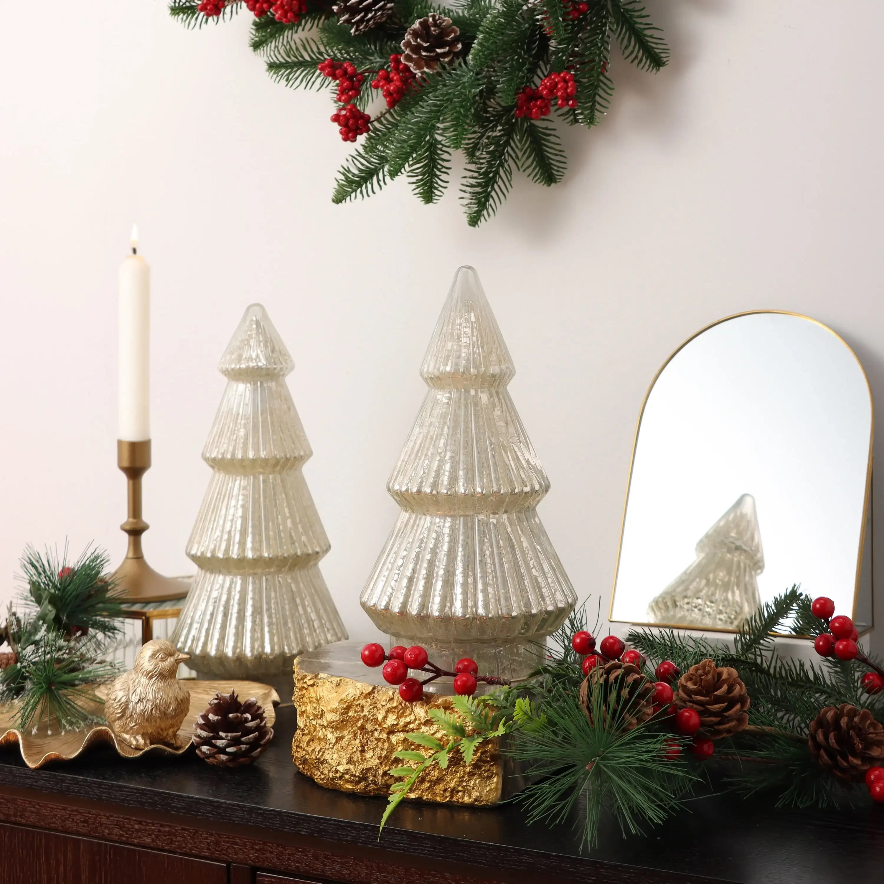 Mini frosted glass Christmas tree-sparkling rib desktop decoration, mini office holiday decorations