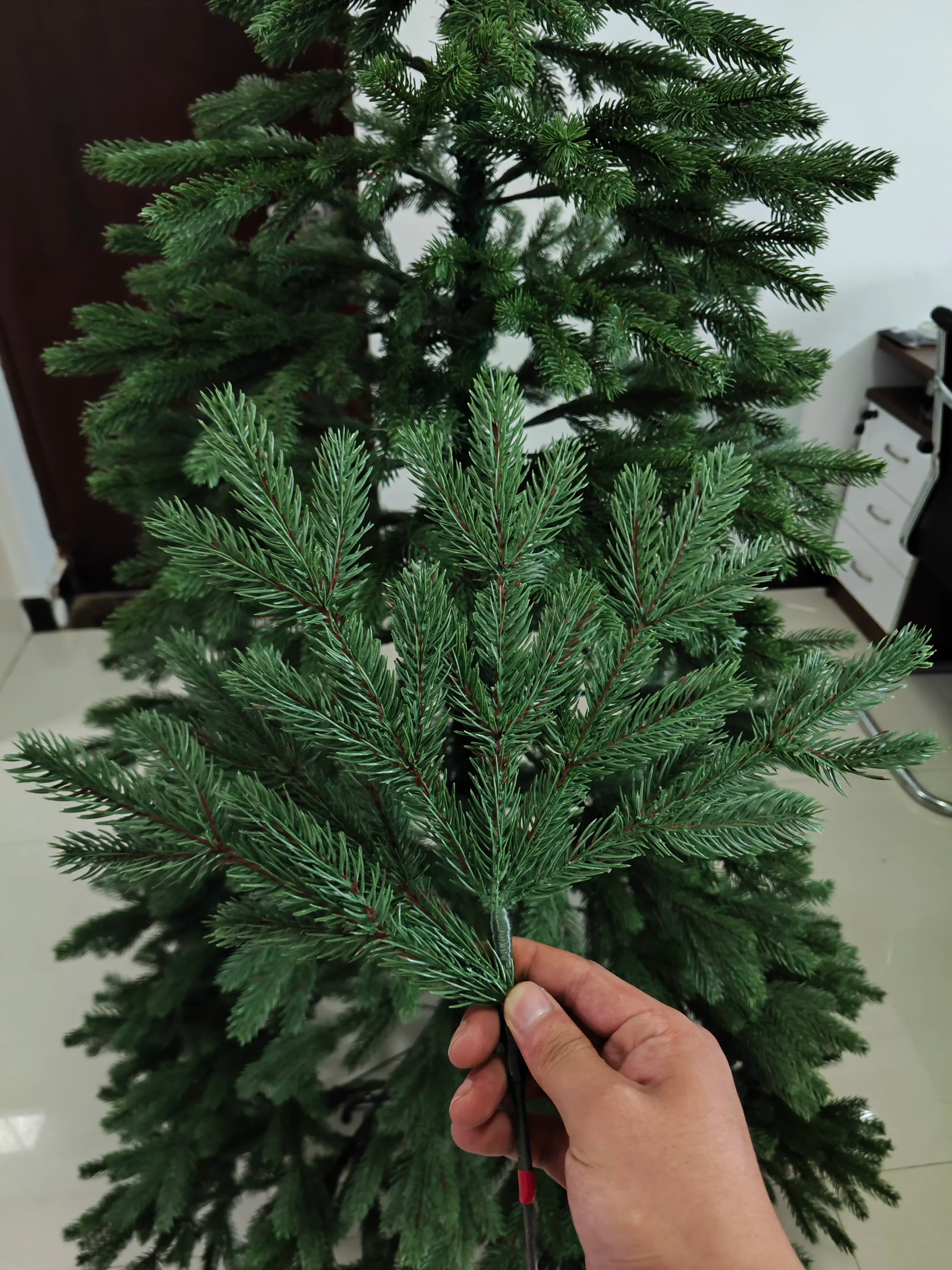 1.2/1.5/1.8/2.1M Christmas Tree Simulation with Metal Holder Base for Home Party Decorations Christmas Ornament Simple Install