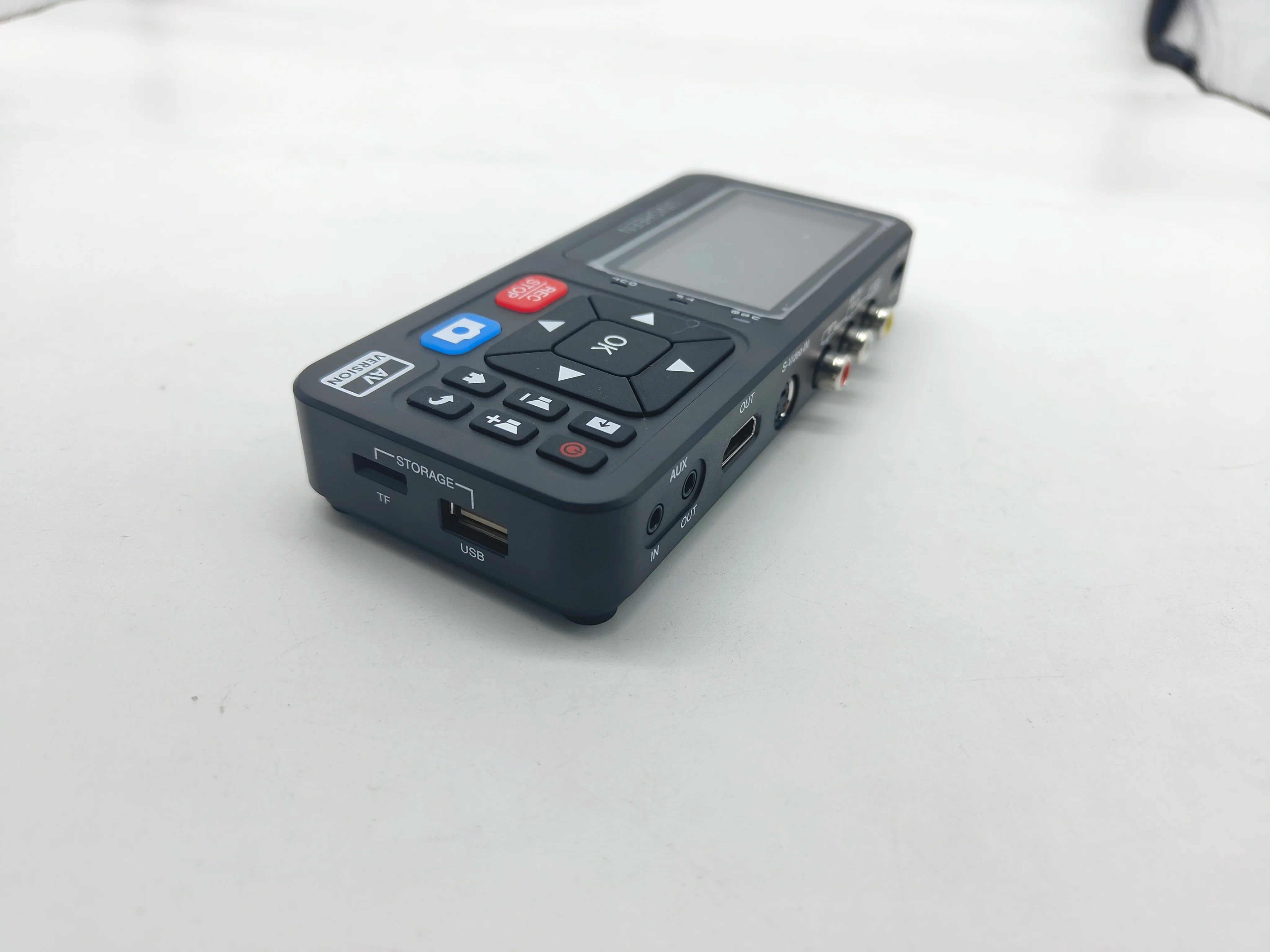 UNISHEEN Old Camcorder Converter Casette MP3 Reel Mini Small VHS Tape to Flash Digital Video Camera Recorder for TV with Monitor