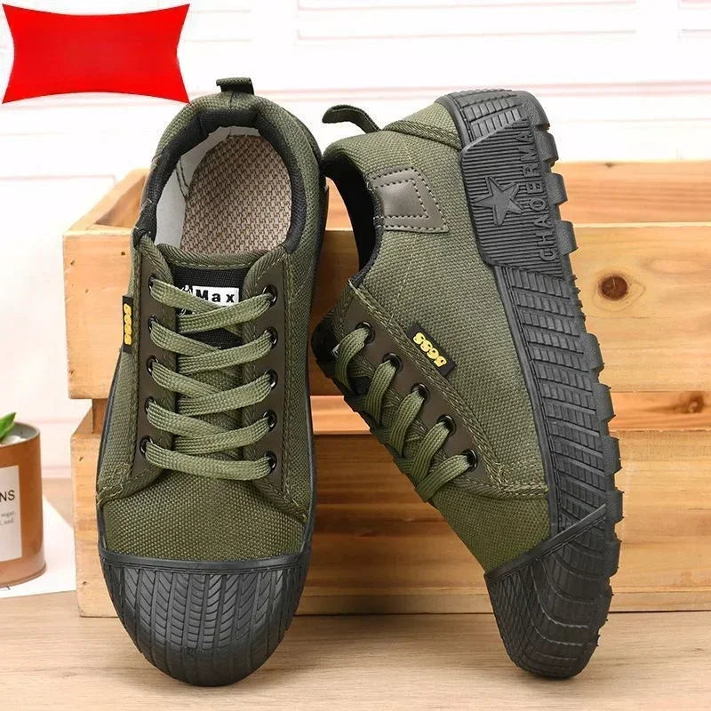 Mens Canvas Shoes Outdoor Breathable Work Shoes Non Slip Casual Sneakers for Male Soft Sole Walking Flats Zapatos Casuales