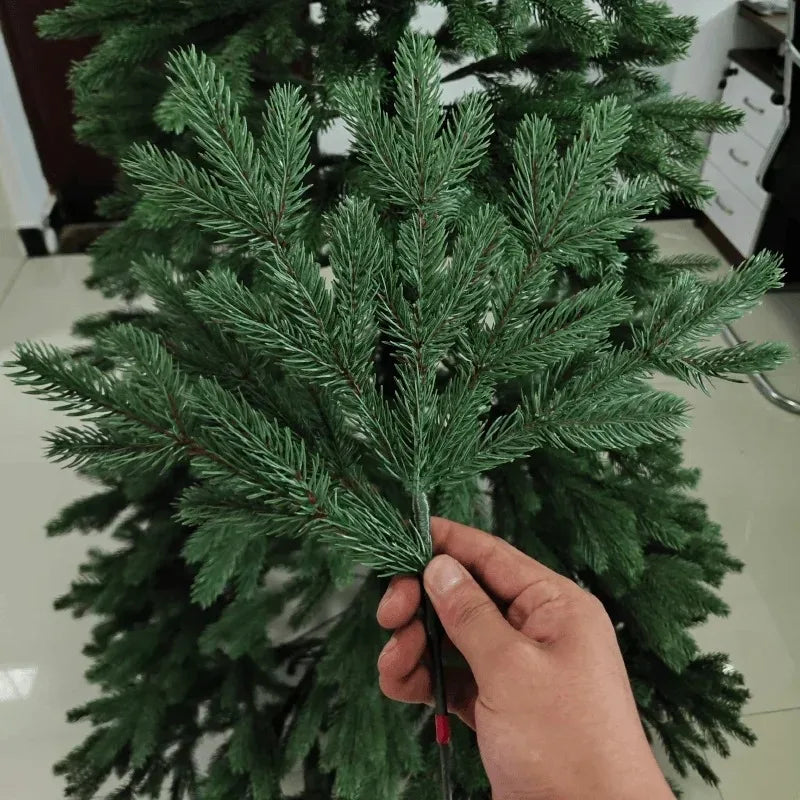 Artificial Christmas Tree 100% PE Encryption Material with Lights Large Christmas Tree 1.2m to 2.4m Family Christmas Decorations