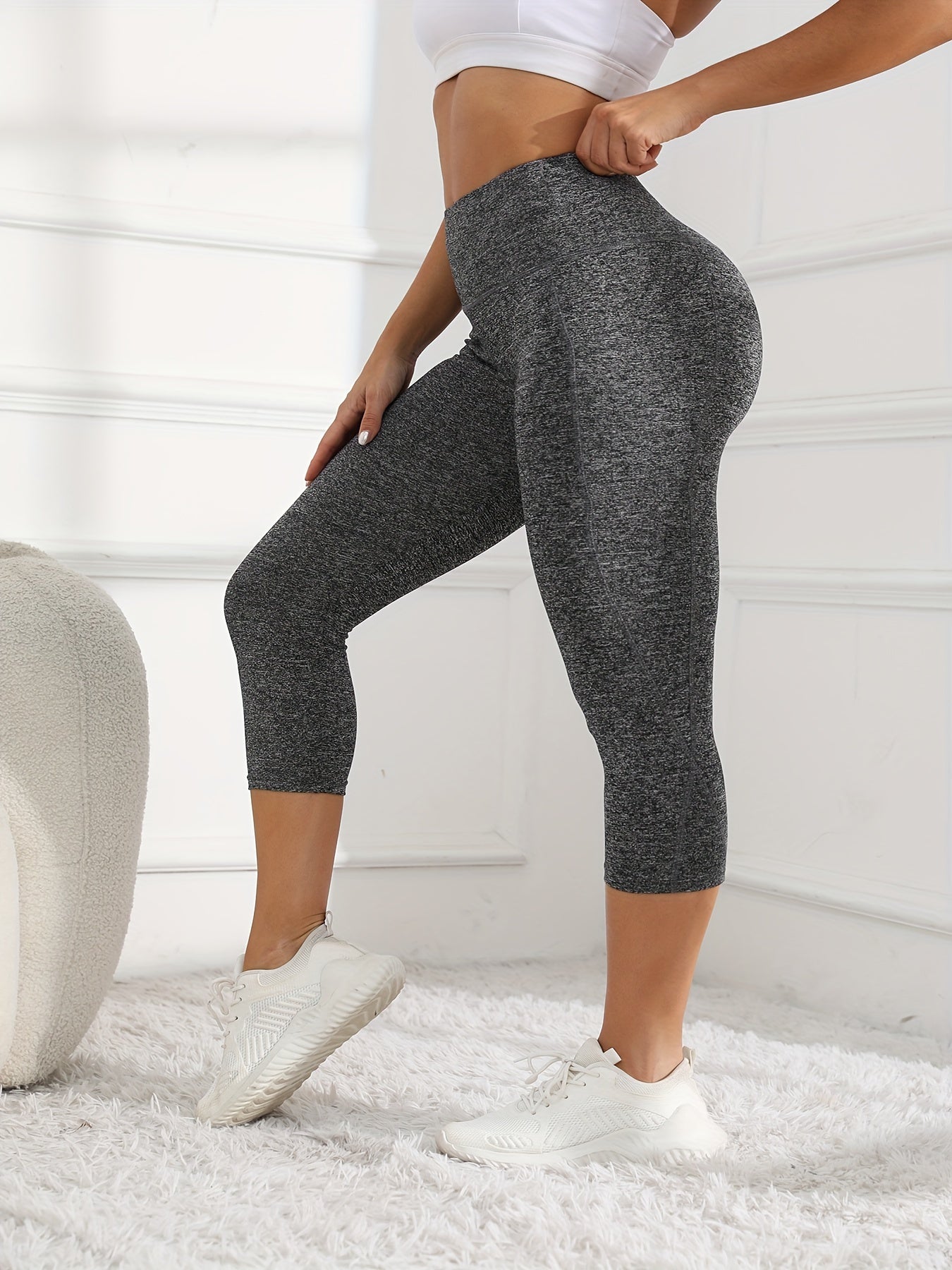 Women's High-Waisted 7/8 Length Leg Workout Leggings - Full-Length Leg Muscle-Building Gym Pants with Pockets, Solid Green Yoga Pants for Cycling, Pilates, Training | All-Season Fitness Pants with 7/8th Leg Coverage, Smooth T
