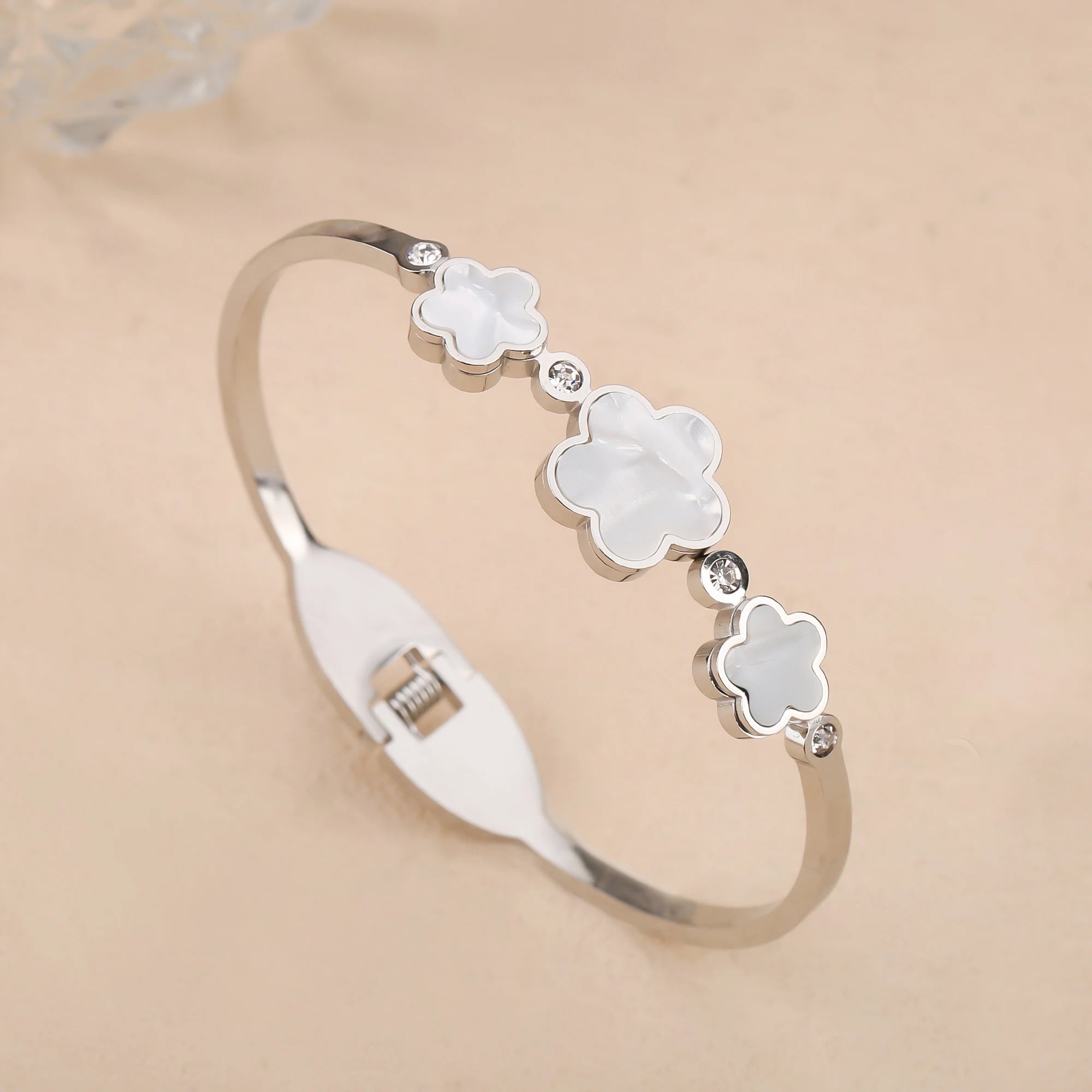 Simple Stainless Steel White Shell Five Leaf Flower Bangle Classic Clover Wrist Jewelry Luxury for Woman Party Jewelry Gift - You Offer