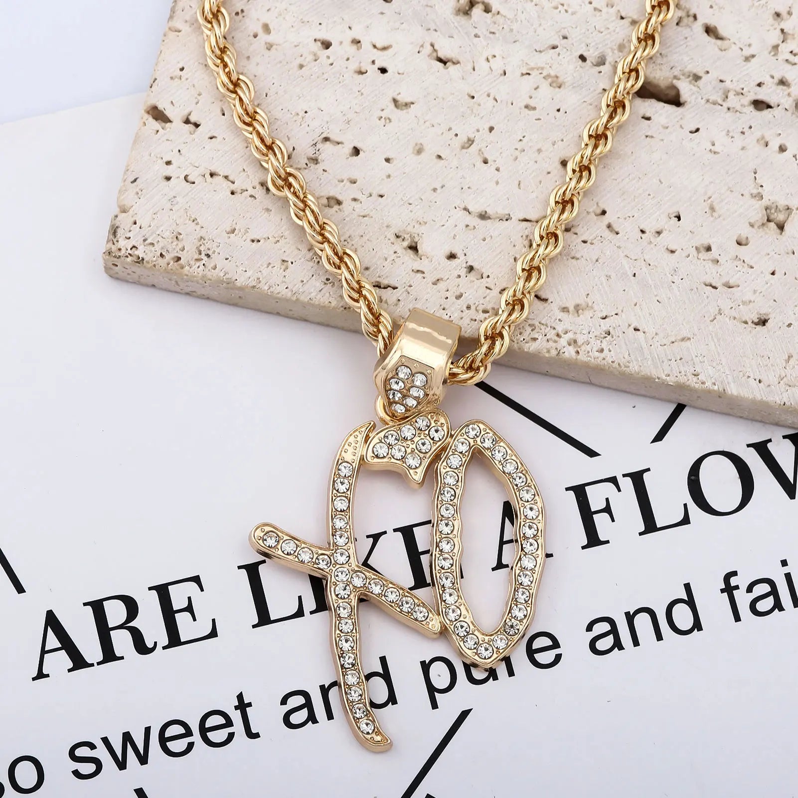 Exquisite Bubble Letter Xo Inlaid White Zircon Pendant Necklace for Men\'s Fashion Street Trend Jewelry Accessories Gift - You Offer