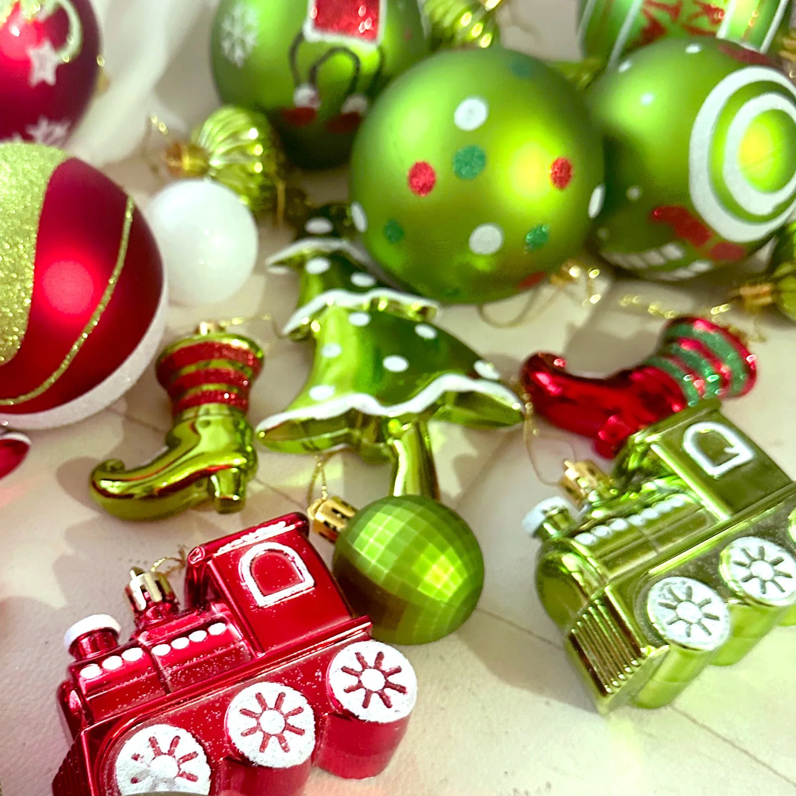 Green Painted Christmas Ball Decorations Green Monster Xmas Tree Ornaments Green Painted Xmas Ball Set Christmas Home Decor