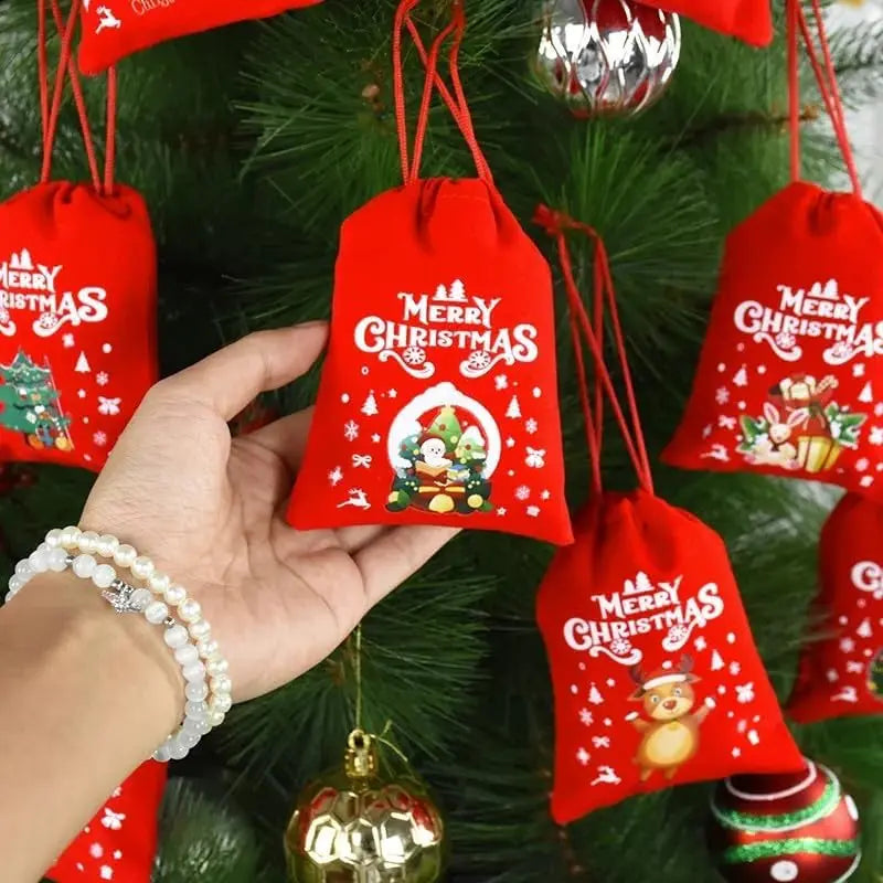 1/30pcs Christmas Gift Bags Red Velvet Drawstring Pouch Bulk Santa Candy Packaging Snack Wrapping Bag Wedding Party Favors Decor