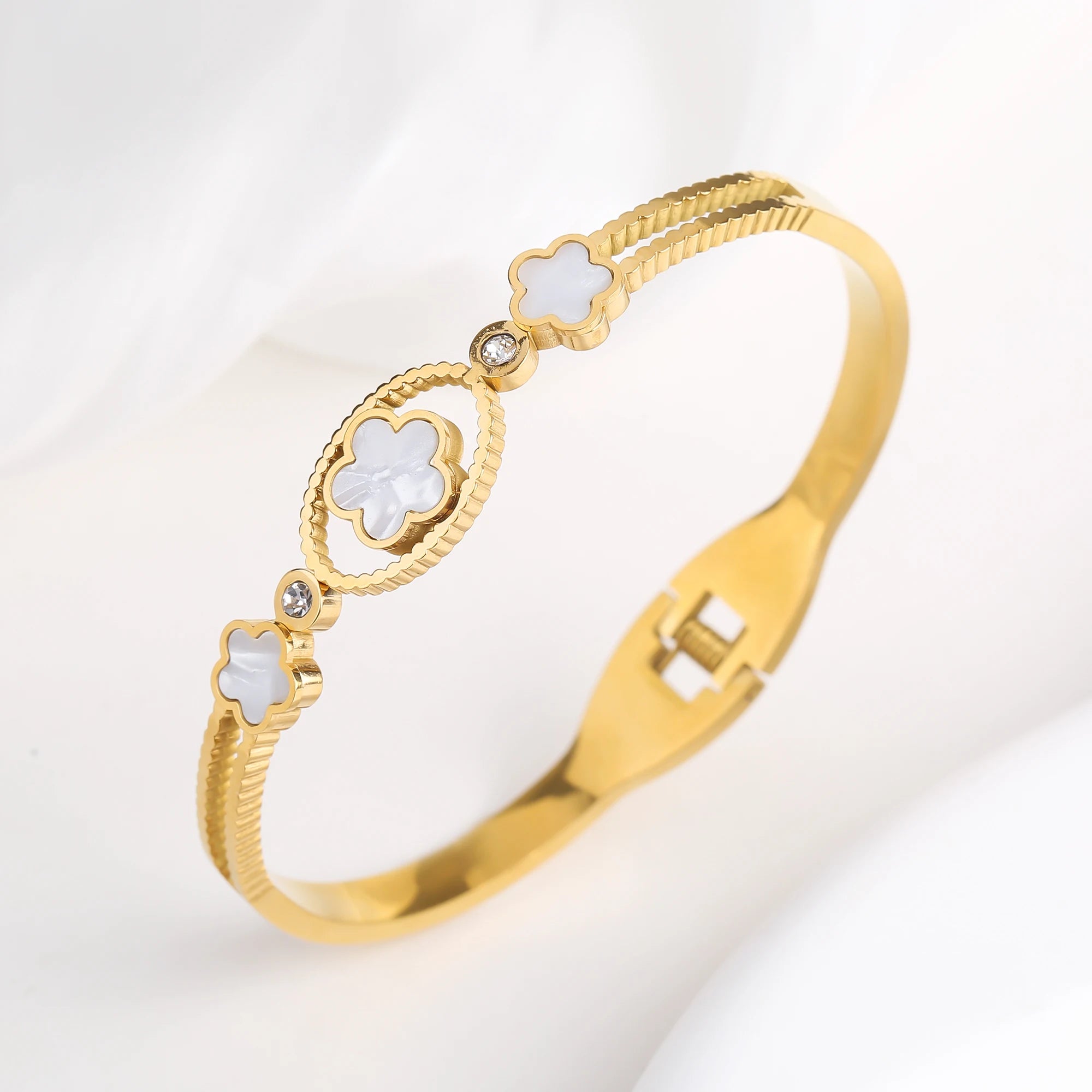 Simple Stainless Steel White Shell Five Leaf Flower Bangle Classic Clover Wrist Jewelry Luxury for Woman Party Jewelry Gift - You Offer