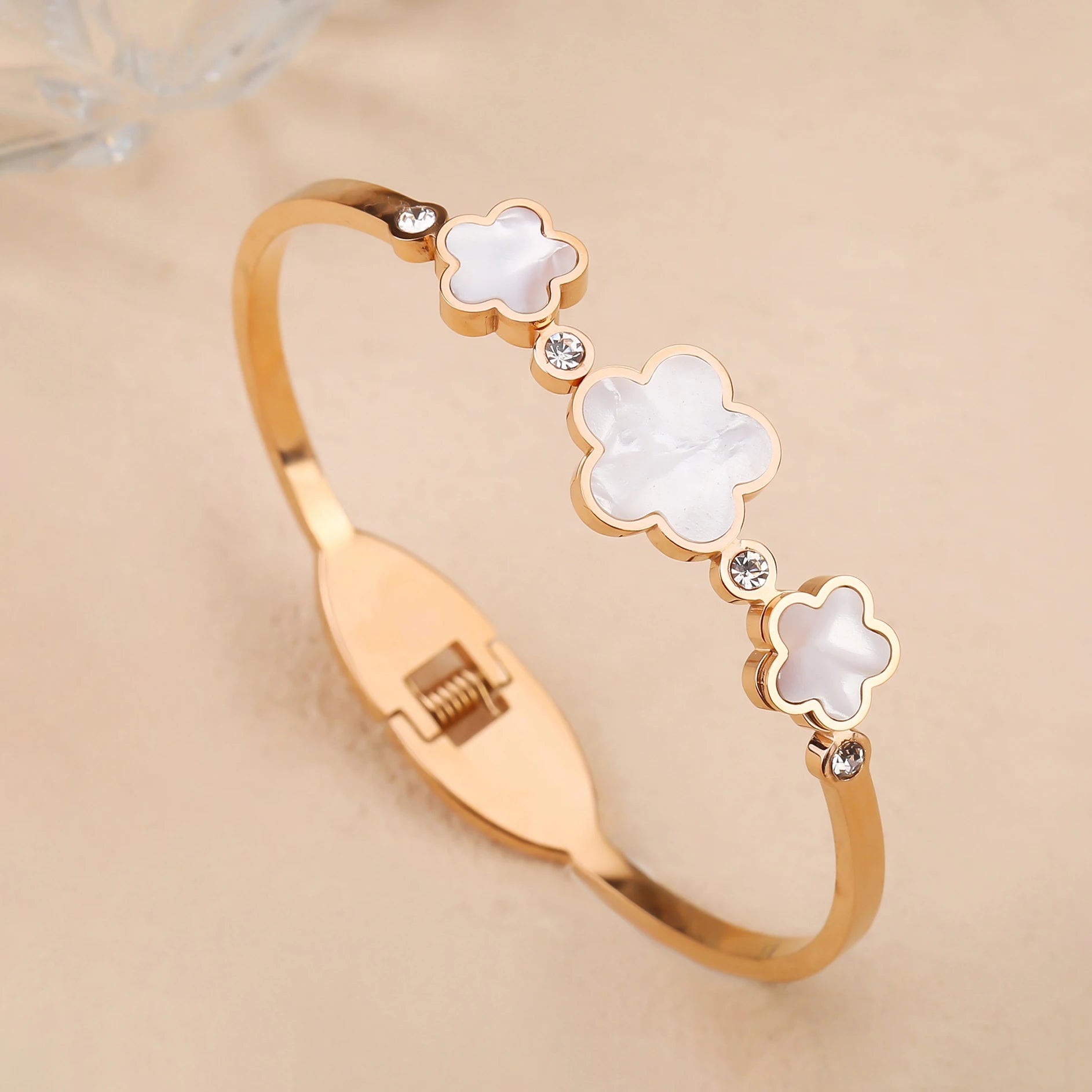 Simple Stainless Steel White Shell Five Leaf Flower Bangle Classic Clover Wrist Jewelry Luxury for Woman Party Jewelry Gift - You Offer
