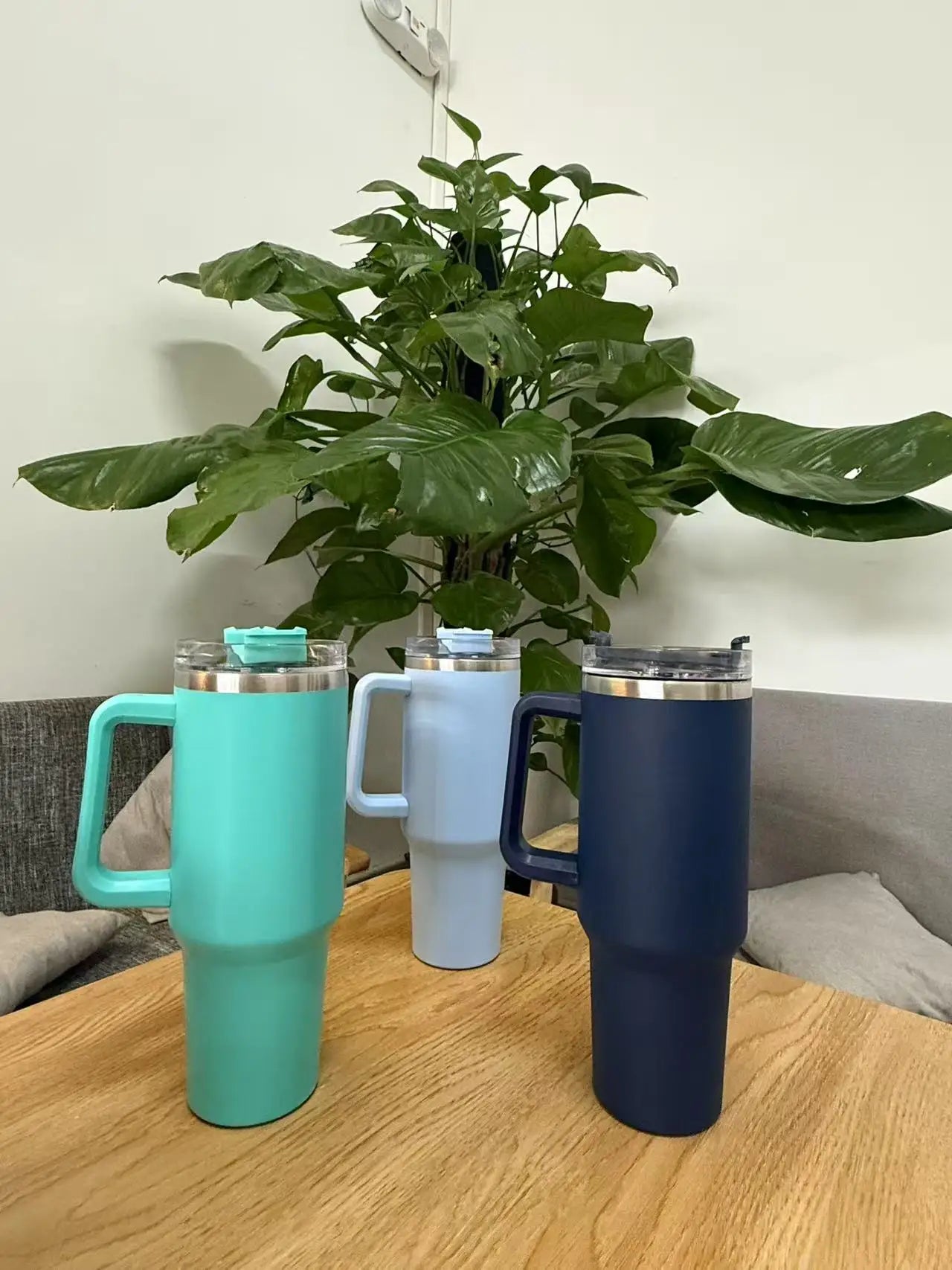 40oz stainless steel insulated water bottle, large capacity drinking cup with handle, car straw cup - You Offer