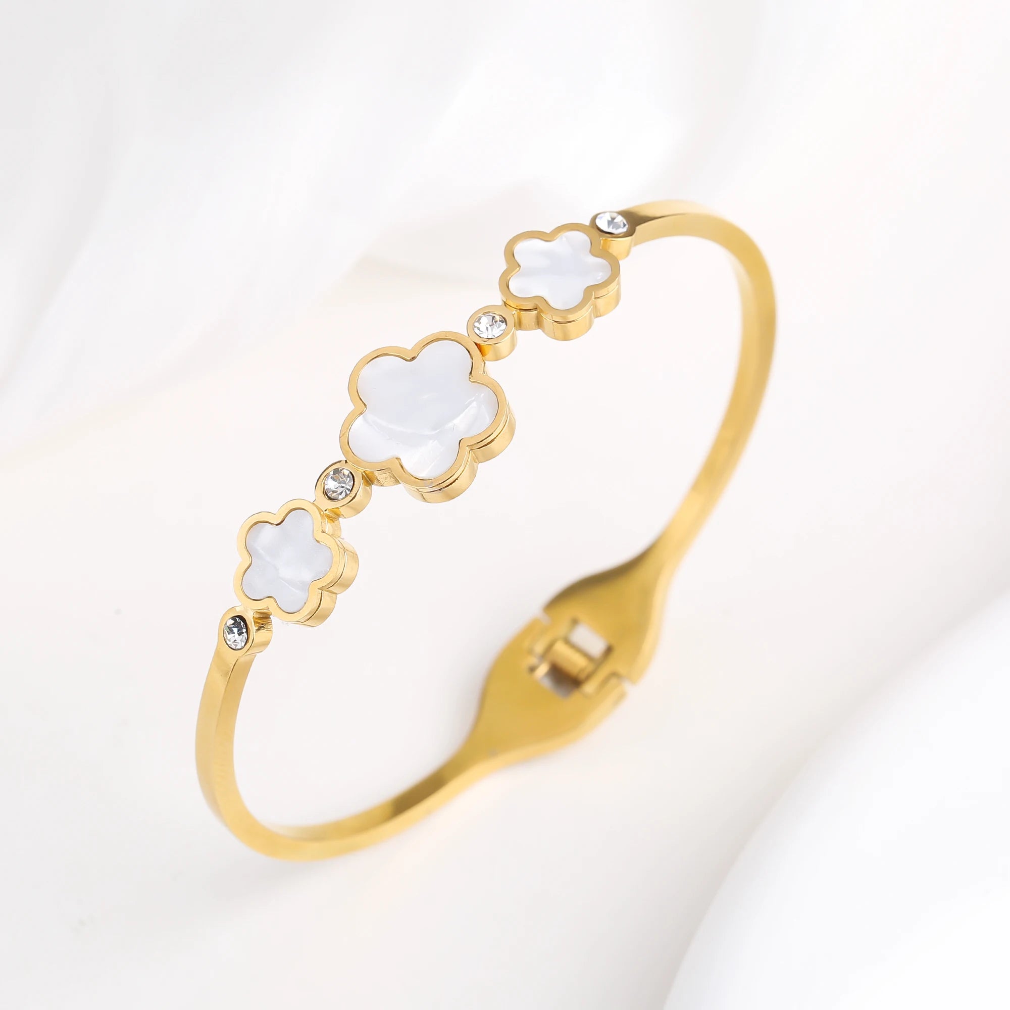 Simple Stainless Steel White Shell Five Leaf Flower Bangle Classic Clover Wrist Jewelry Luxury for Woman Party Jewelry Gift - You Offer