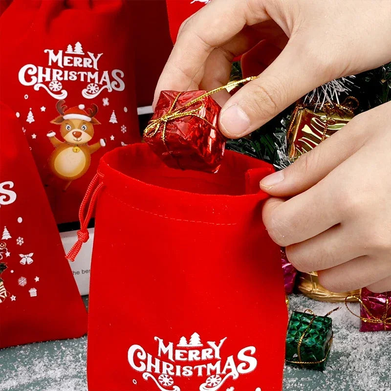 Christmas Drawstring Bags Velvet Cartoon Santa Claus Snowman Candy Snakcs Gifts Bags for Xmas Tree Party Home Packaging Pouches