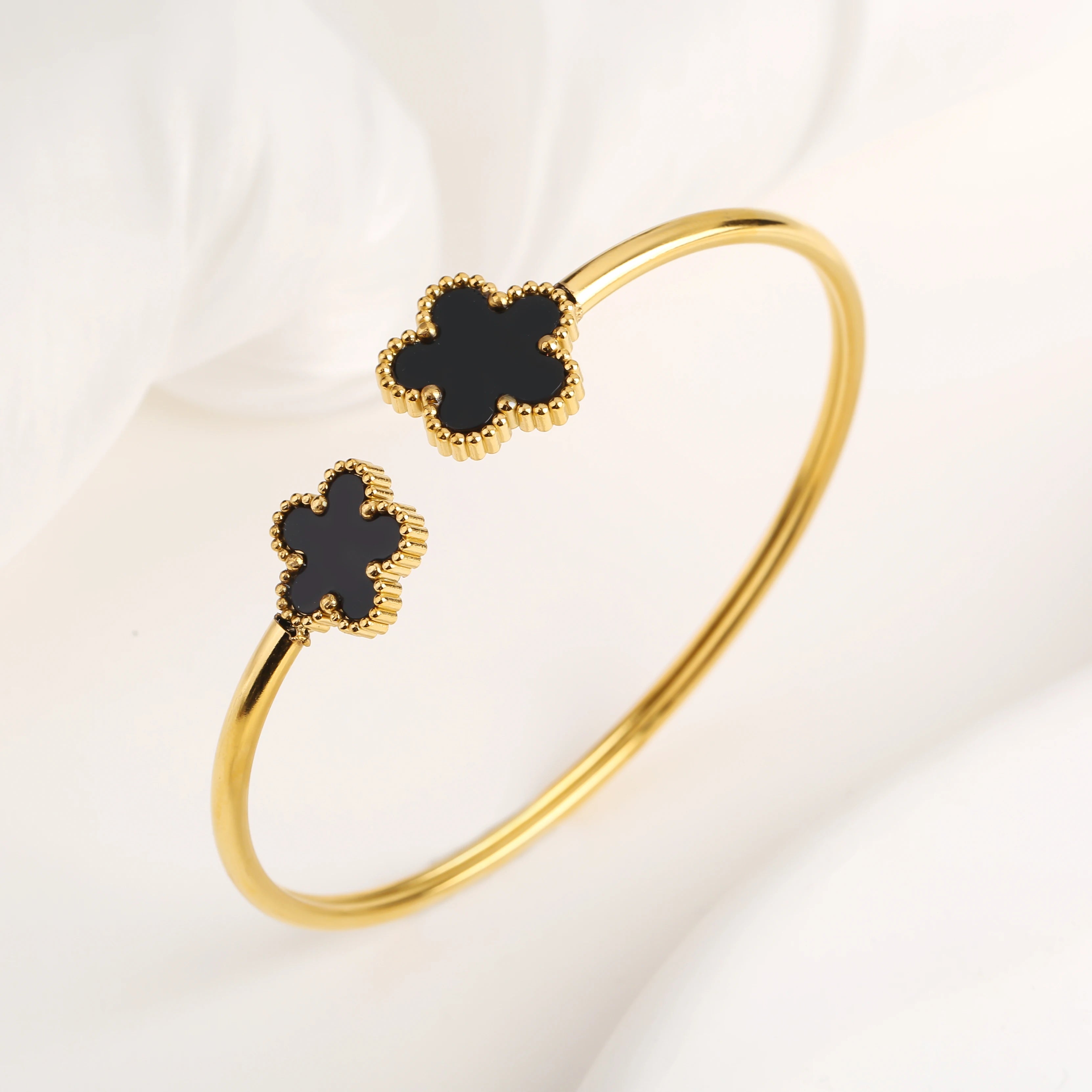 Simple Stainless Steel White Shell Five Leaf Flower Bangle Classic Clover Wrist Jewelry Luxury for Woman Party Jewelry Gift - You Offer