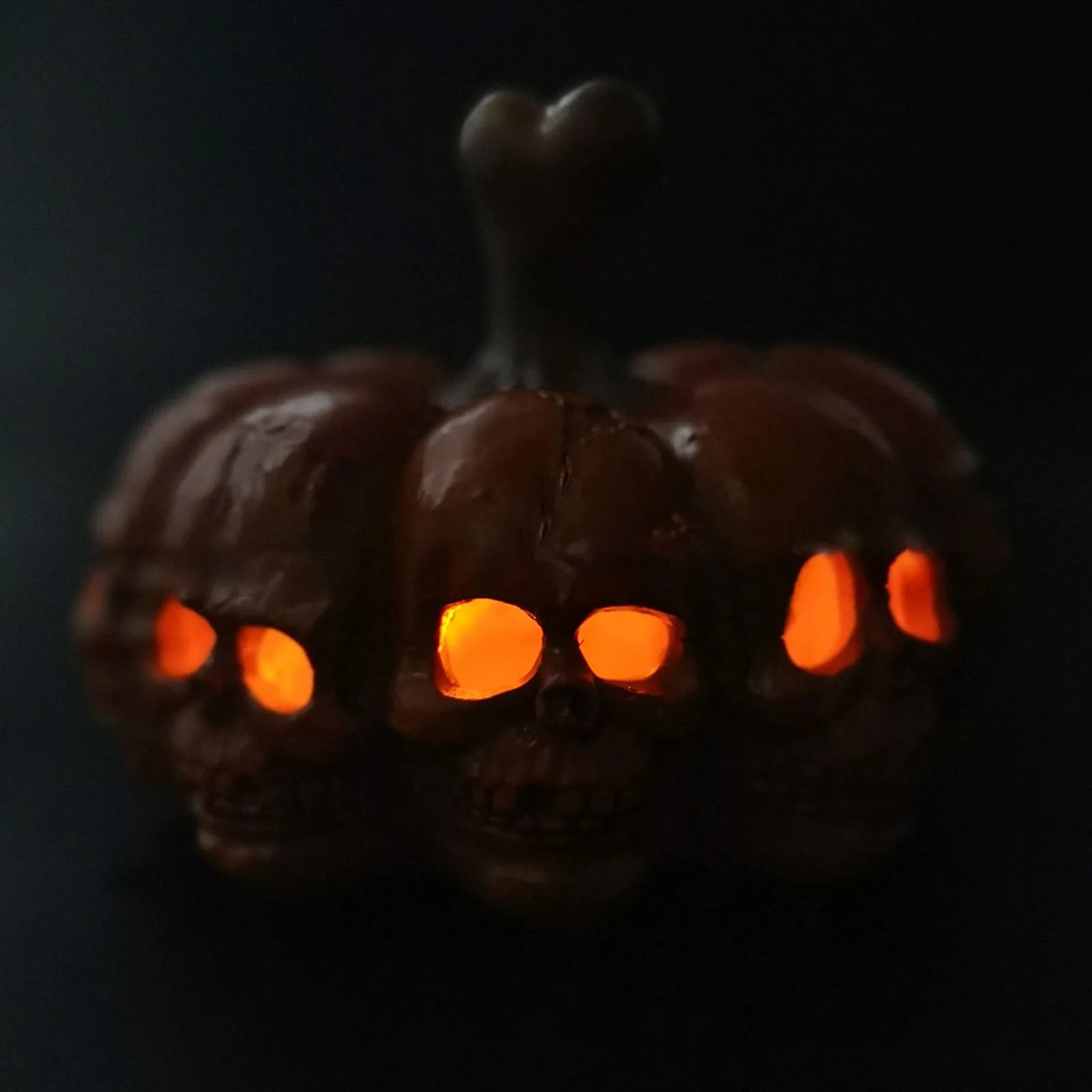 Halloween Multi-faceted Cranium Portable Cushaw Light Horror Desktop Cranium Decoration Halloween Party Tabletop Ornament